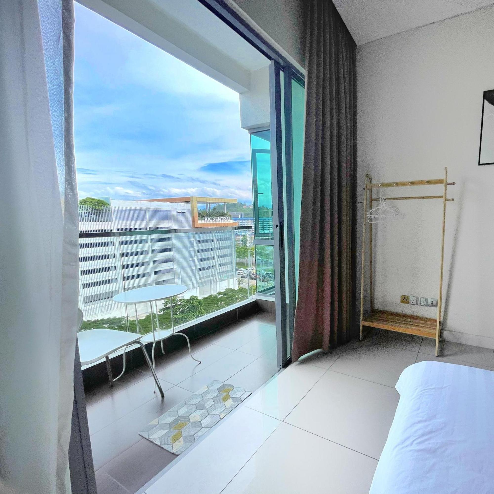 Ezyhouz - Imago The Loft Apartment Kota Kinabalu