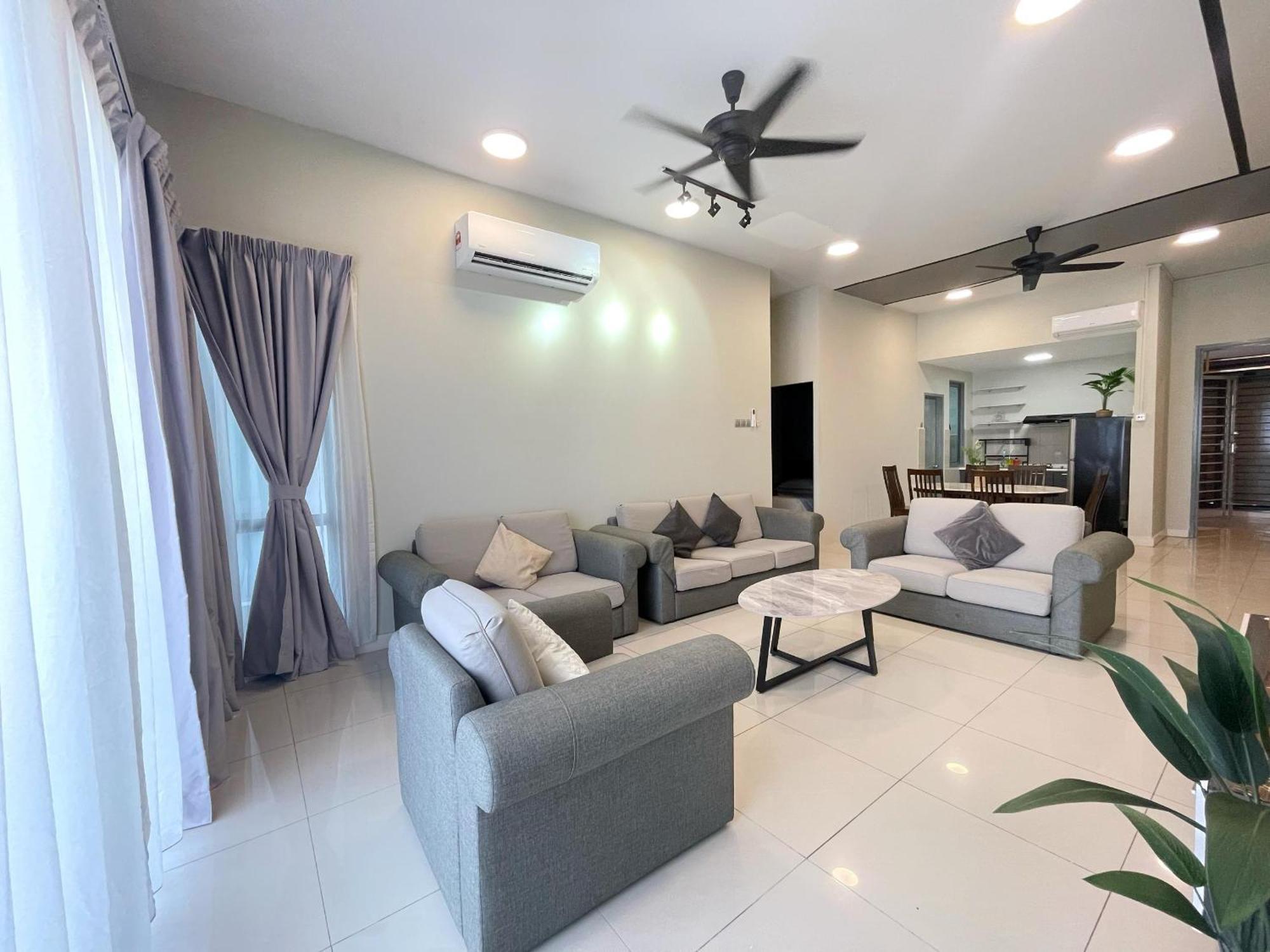 Ezyhouz - Imago The Loft Kota Kinabalu